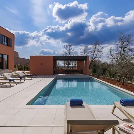 La Terra By Interhome * Tinjan